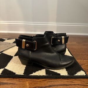 Gold Buckle Booties By Aldo Women's size 6BOGO 🖤